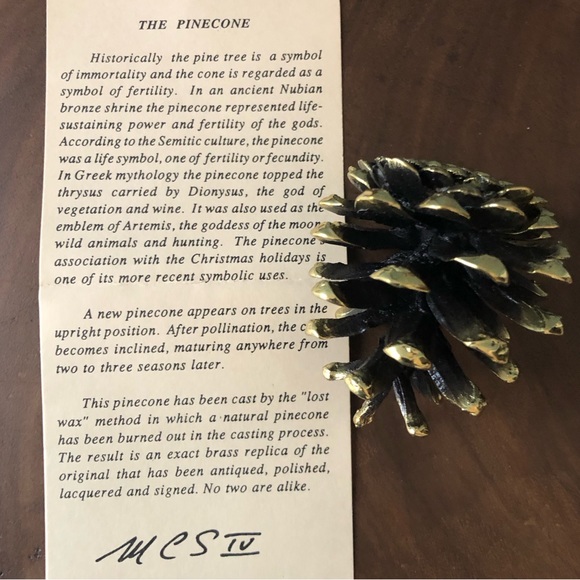 A real pinecone made from bronze using “lost wax” casting process - Picture 5 of 14